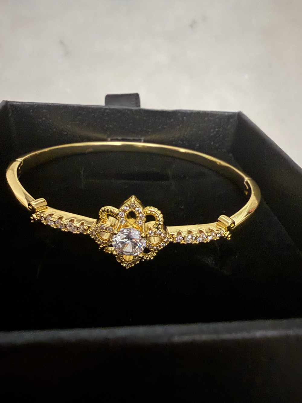 Gold tone Crystal Floral Bangle Bracelet - Women Jewelry